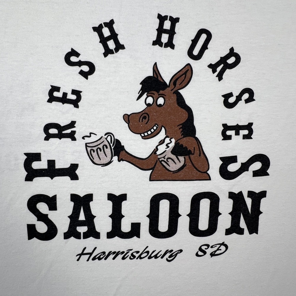 Gildan T-Shirt Mens 2XL White Fresh Horses Saloon Harrisburg SD Graphic Tee Beer